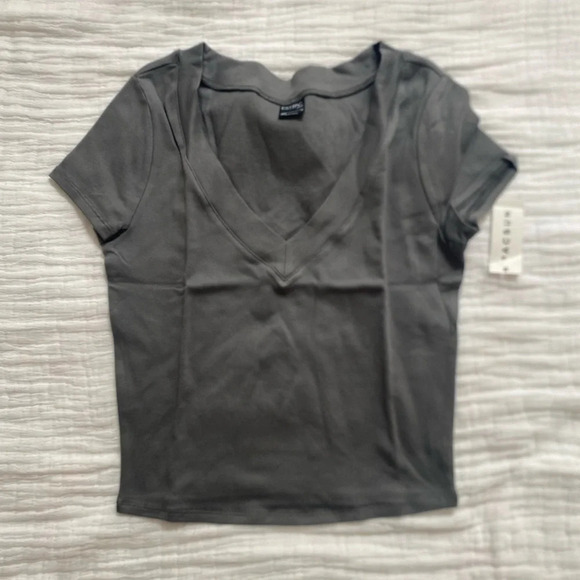 PacSun Grey V-neck Top - Picture 1 of 3
